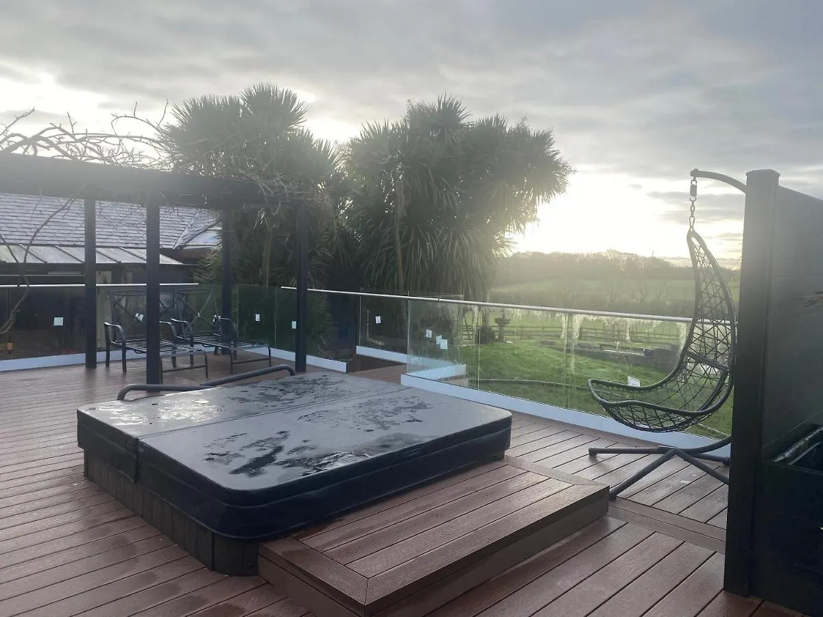 The Deerview Lodge Cardiff